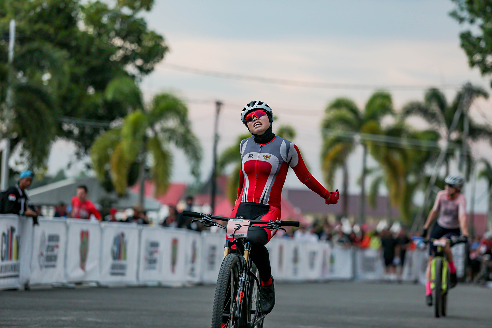 LOW NICK6711 LOW NICK6711