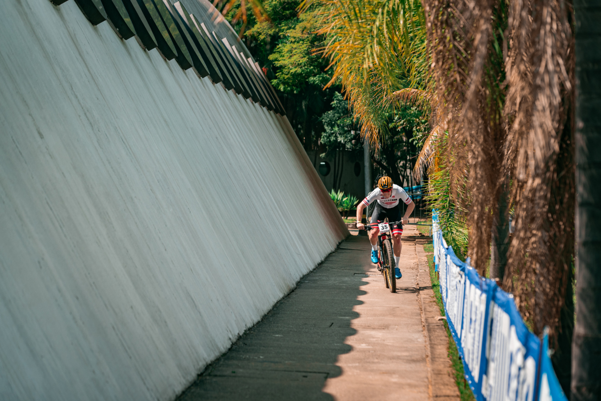 S24FEST01291(1) S24FEST01291(1)