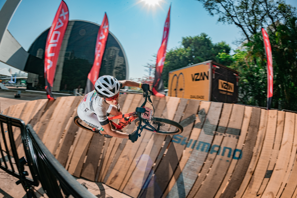 S24FEST01477 S24FEST01477