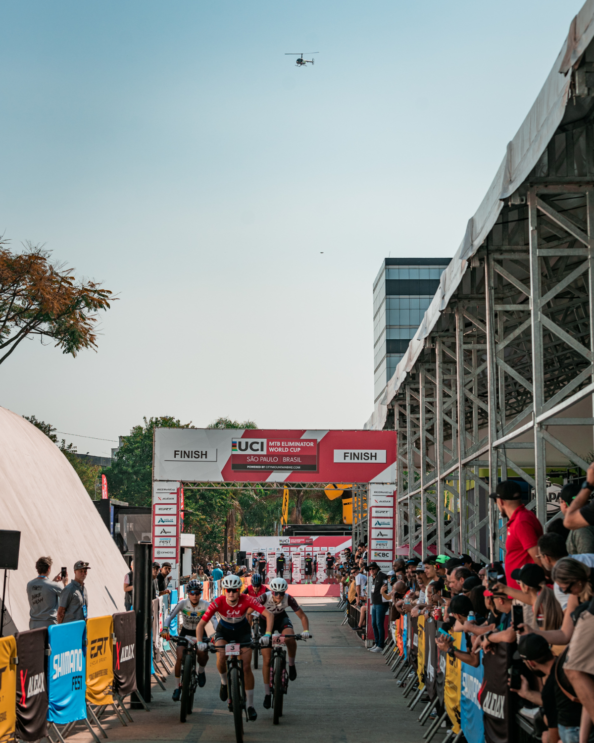 S24FEST01936 S24FEST01936