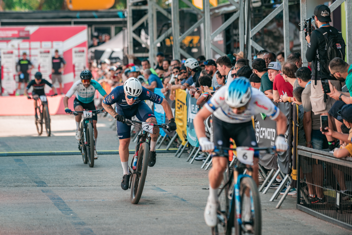 S24FEST01959 S24FEST01959