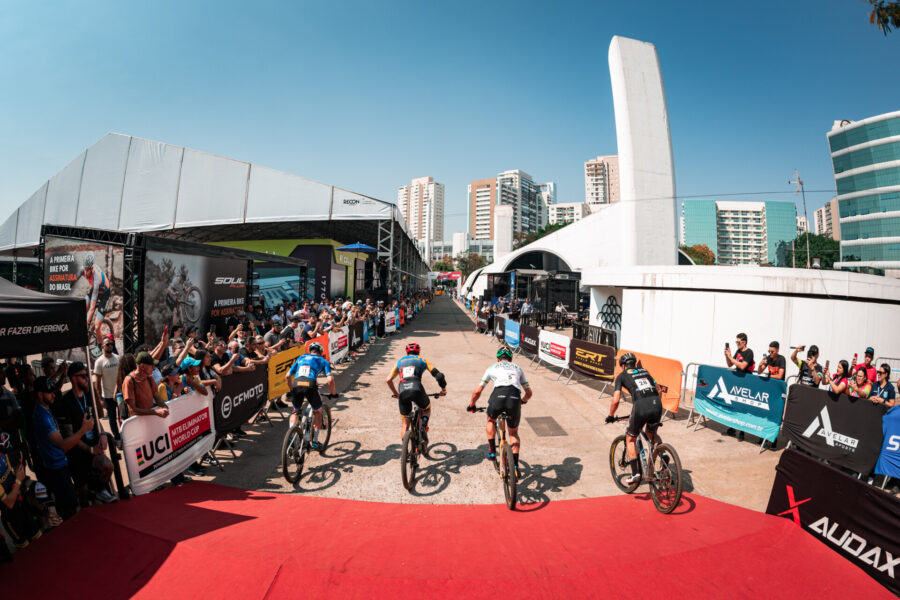 S24FEST01668 S24FEST01668